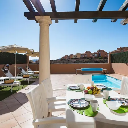 Home2book Private Pool & Terrace, Aloha Sun Villa *